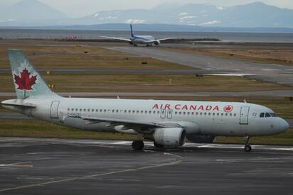 Air Canada reanuda operaciones tras huelga de 10 mil empleados