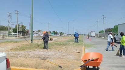 Realizan labores de limpieza y mantenimiento en distintos sectores de la ciudad