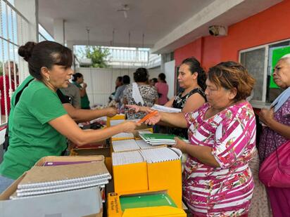 Mejora Coahuila impulsa venta de útiles escolares y canasta básica 