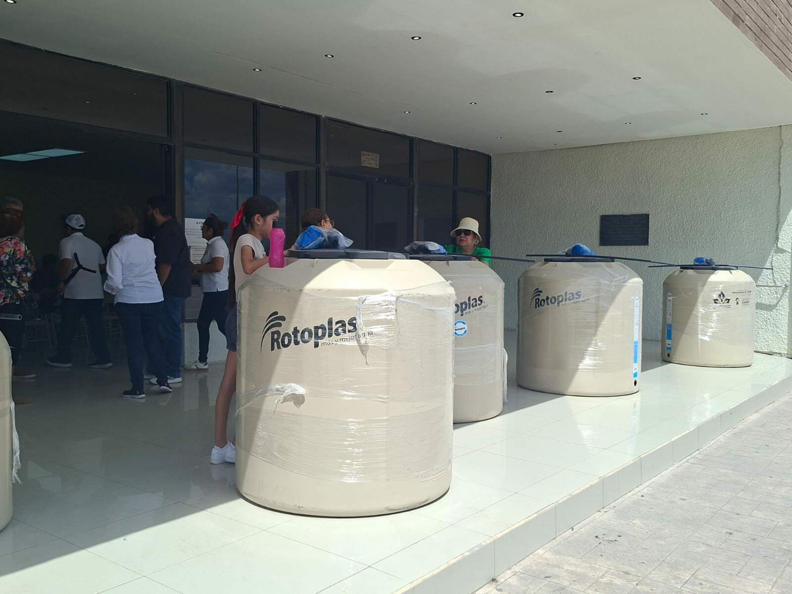 entrega de tinacos