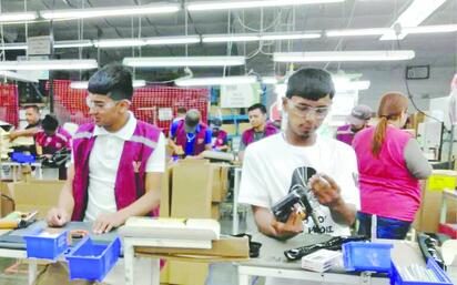 Empleo manufacturero en Coahuila se sostiene pese a retroceso en el país
