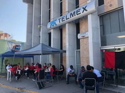 Telmex llama a devolver uniformes para evitar suplantaciones y robos