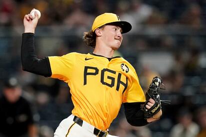 Jen Pawol, 1ra umpire en Grandes Ligas, regresa en la serie Piratas-Rockies
