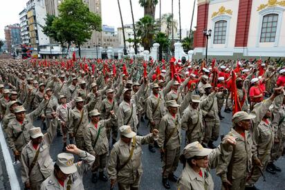 Chavistas se alistan en Caracas para la Milicia Bolivariana