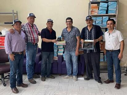 El Club Rotario Nueva Rosita Centenario apoya programa contra pie plano con donación de calzado ortopédico