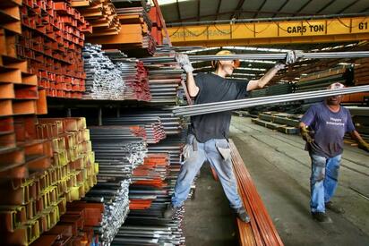 México aumenta exportaciones de metal a EU pese a aranceles