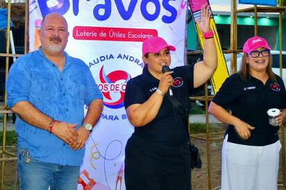 Colonias agradecen apoyo  por Fundación 'bravitos'