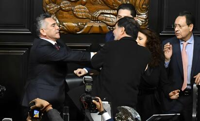 Fernández Noroña denunciará penalmente a Alejandro Moreno