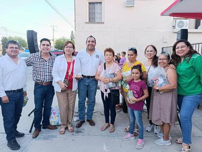 PRI de San Juan de Sabinas realiza rifa de útiles escolares