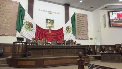 Aprueban reformas para fortalecer atención a adultos mayores