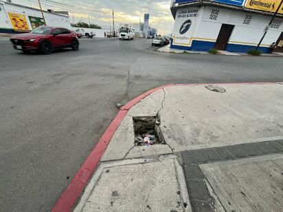 Banquetas y drenajes deteriorados generan problemas en Monclova