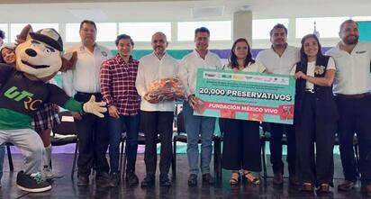 Inicia jornada de Salud en UTRC con un donativo de preservativos