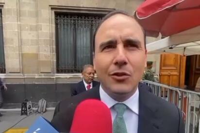 Manolo Jiménez justifica empujones de Alito Moreno