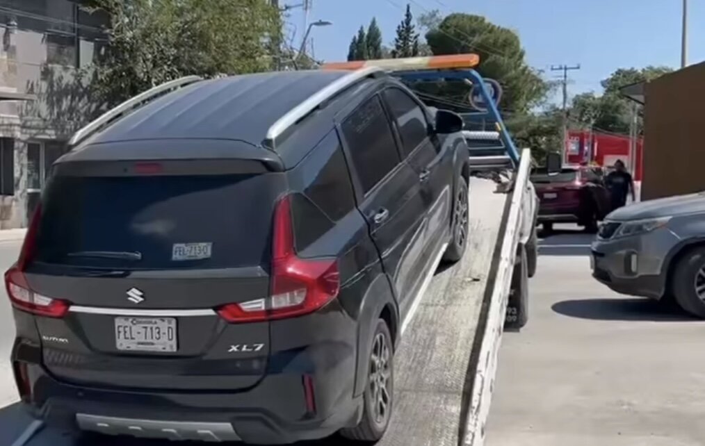 Aseguramiento: El conductor, identificado como Gabriel “N”, utilizaba una camioneta Suzuki para ofrecer viajes hacia Monclova y Monterrey.