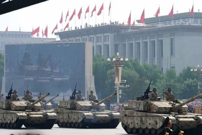 China exhibe misiles balísticos y nucleares en desfile militar por 80º aniversario del fin de la Segunda Guerra Mundial
