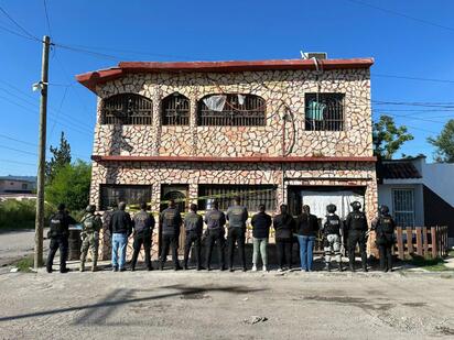 Fiscalía realiza cateos en Múzquiz; dos personas detenidas y aseguramiento de narcóticos