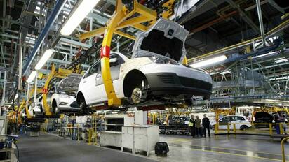 INEGI: ventas de autos en México caen 3% en agosto