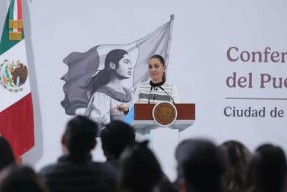 Sheinbaum ironiza sobre aspiraciones de Kenia López