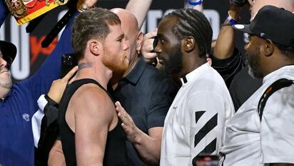 ¡Igualitos! Canelo Álvarez y Terence Crawford cumplen con el peso