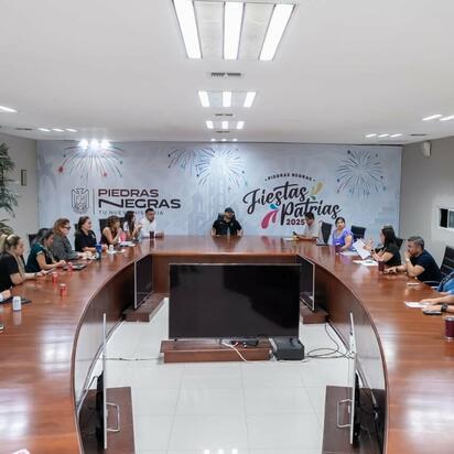 Gabinete municipal revisa avances y logística de Fiestas Patrias en Piedras Negras