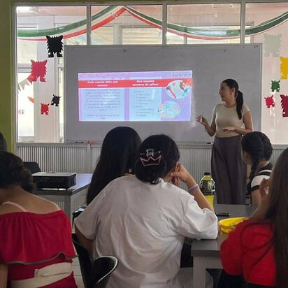 Jóvenes del CAAD participan en curso sobre salud y rescate animal