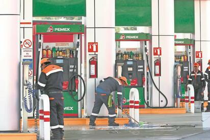 Precio promedio de gasolina regular en México es de 23.59 pesos