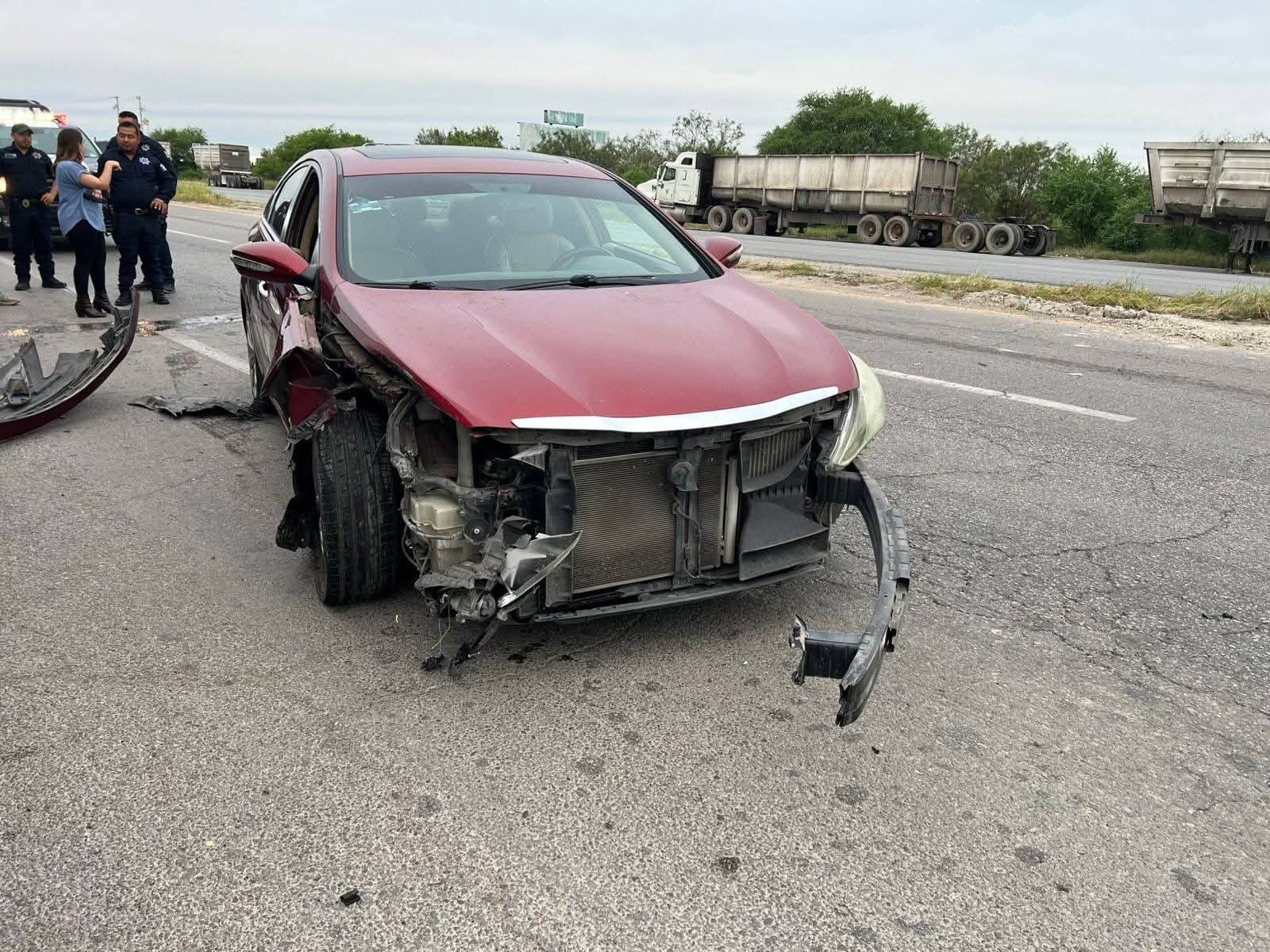 Accidente: Según los primeros informes, uno de los vehículos involucrados era un automóvil Hyundai Sonata, modelo 2011.