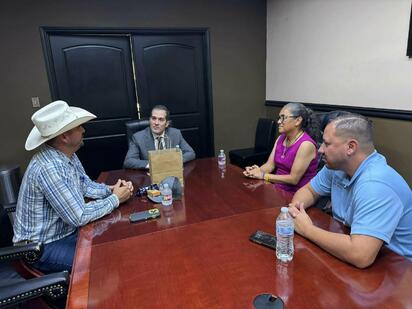 Autoridades dialogan sobre proyecto del Puente Internacional Kikapoo para fortalecer la frontera