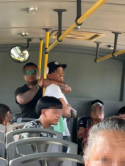 Investigan a hombre por presunto acoso a menor en transporte público