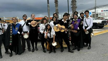 Sergio Aldape impulsa rescate de la música de tuna en Coahuila