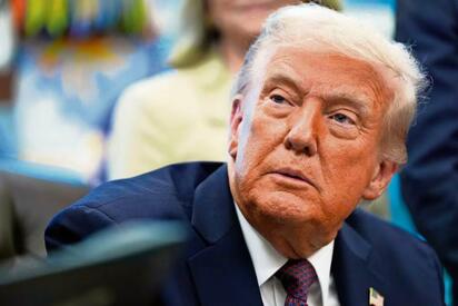 Trump acusa a Christopher Wray de infiltrar agentes en el Capitolio