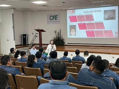 Capacitan a personal de CFE en manejo del estrés