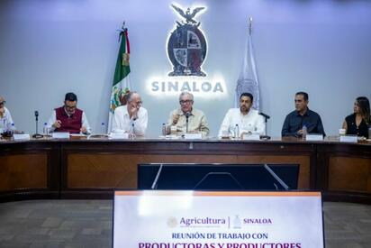 Rocha Moya y Berdegué buscan apoyo para productores de maíz