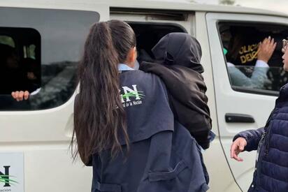 ICE no podrá trasladar jóvenes a cárceles de adultos