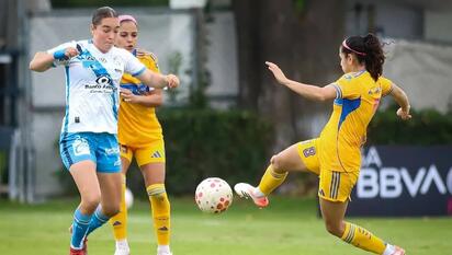 Tigres Femenil golea a Puebla y es líder en Liga MX
