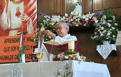 Padre José deja huella tras 20 años en la Mayo y recibe nueva parroquia 