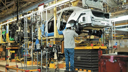 Producción de autos en México cae 6.1% en septiembre