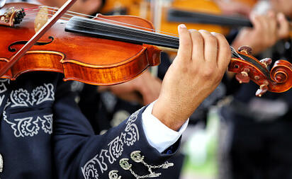 Sabinas vibra al ritmo de 22 grupos musicales y 9 mariachis
