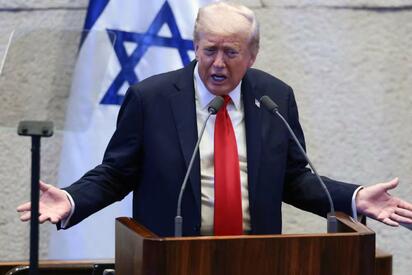 Trump llama a transformar victorias militares en paz en Medio Oriente