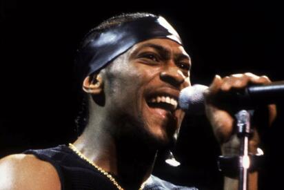 Muere cantante D’Angelo a los 51 años tras cáncer de páncreas