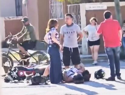 Joven motociclista resulta herido tras ser atropellado en Sabinas, Coahuila