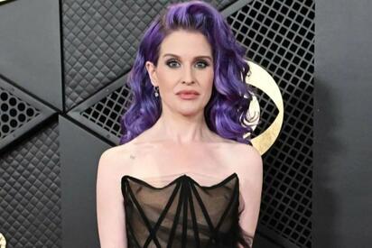 Kelly Osbourne recibe premio póstumo en honor a Ozzy