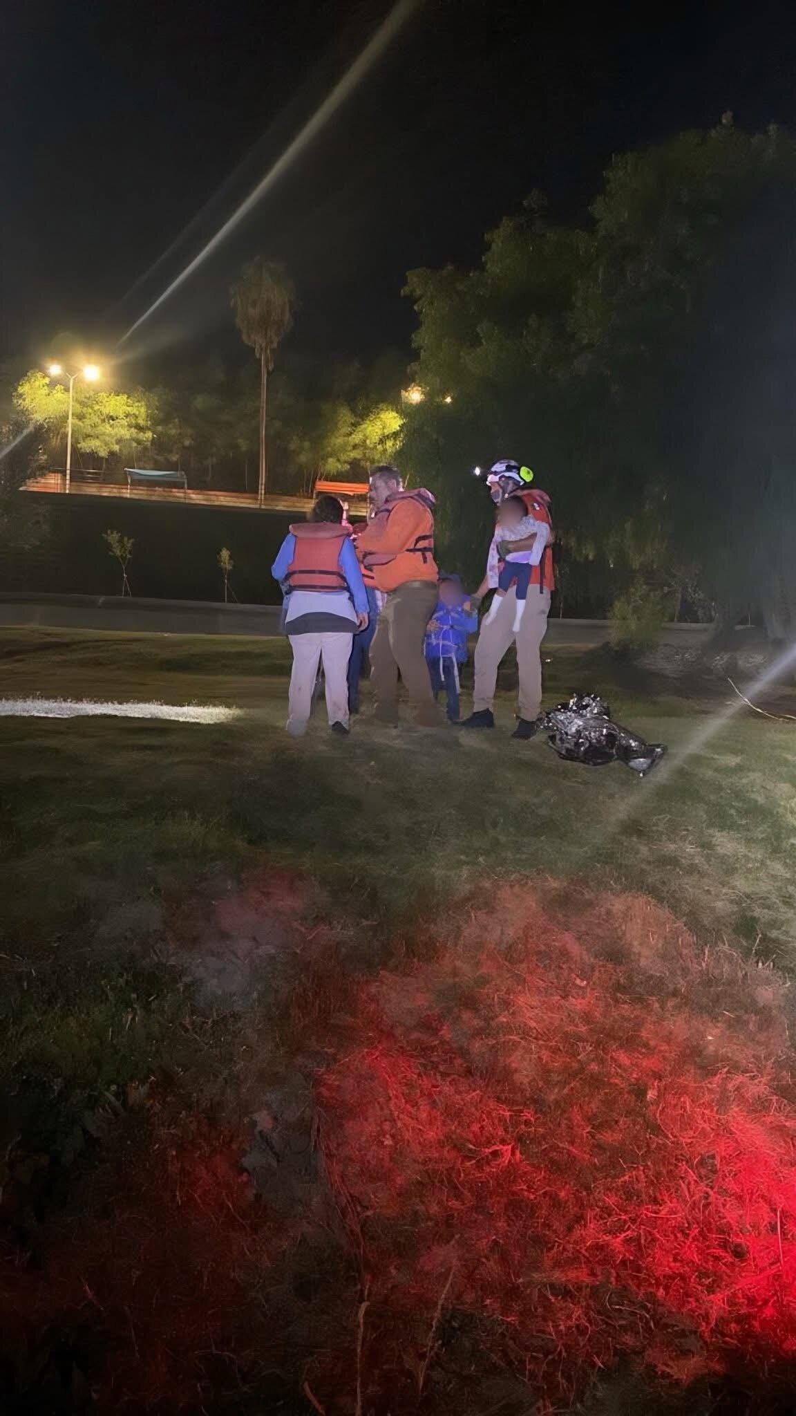 rescate : Se trató de cinco personas: el padre, la madre —con ocho meses de embarazo