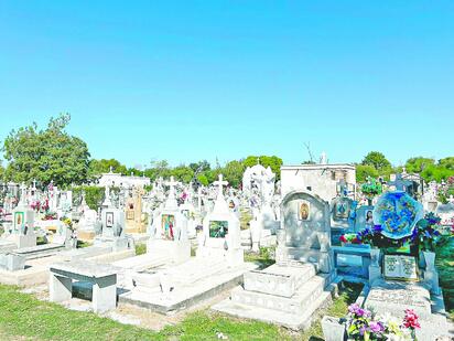 Comerciantes listos para Día de Muertos, esperan ventas al doble