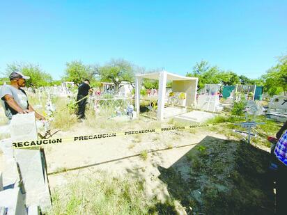 Autoridades refuerzan seguridad en panteones por Día de Muertos
