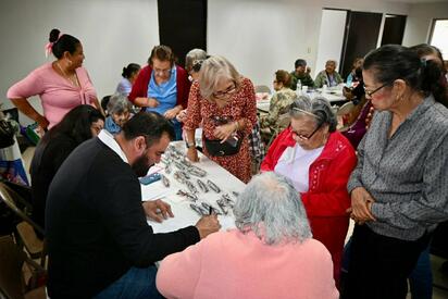 Apoyo visual para adultos mayores mejora su calidad de vida en Nava