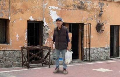 El lecho de muerte de Juanito fue la basura