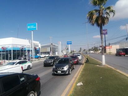 Crisis económica deja a cientos fuera del crédito de autos en Monclova: 40% de solicitudes son rechazadas