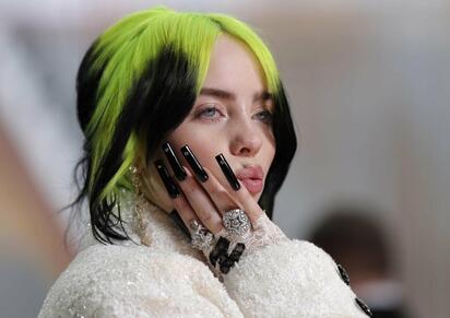 ‘Regalen su dinero, enanos’: Billie Eilish a los multimillonarios de Estados Unidos