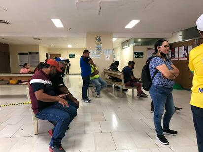 Don Francisco es uno de los pacientes que perdió la vista tras cirugía de cataratas en el IMSS